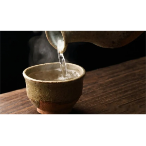 白酒只需開瓶倒杯？大錯(cuò)特錯(cuò)